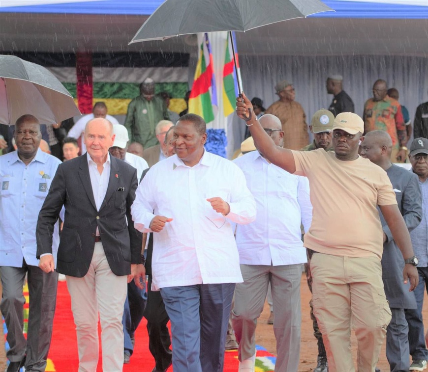 RCA : le président de la République lance la construction du siège de Trans African Railways System LT