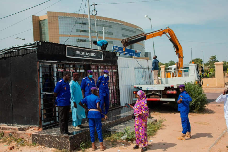 Tchad : Opération de dégagement des conteneurs et épaves