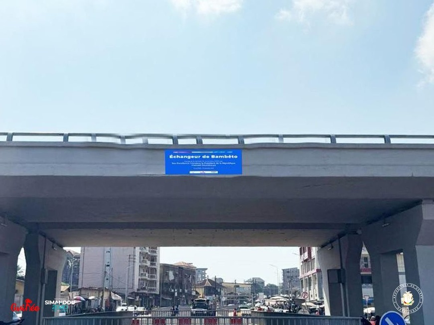 Guinée : Le Président Mamadi Doumbouya inaugure l’échangeur emblématique de Bambéto qui transforme le visage de Conakry