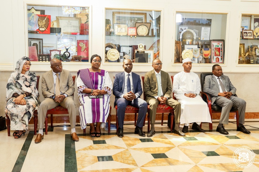 Tchad : après le Table ronde sur le PND, le président oriente le PM et les présidents des grandes Institutions Tchad : après le Table ronde sur le PND, le président oriente le PM et les présidents des grandes Institutions