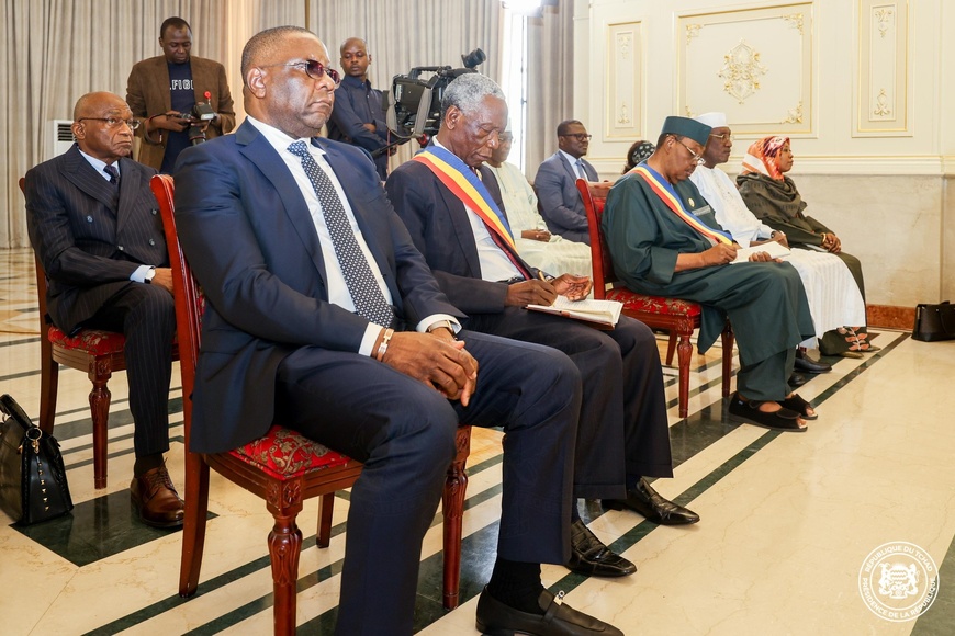Tchad : après le Table ronde sur le PND, le président oriente le PM et les présidents des grandes Institutions Tchad : après le Table ronde sur le PND, le président oriente le PM et les présidents des grandes Institutions