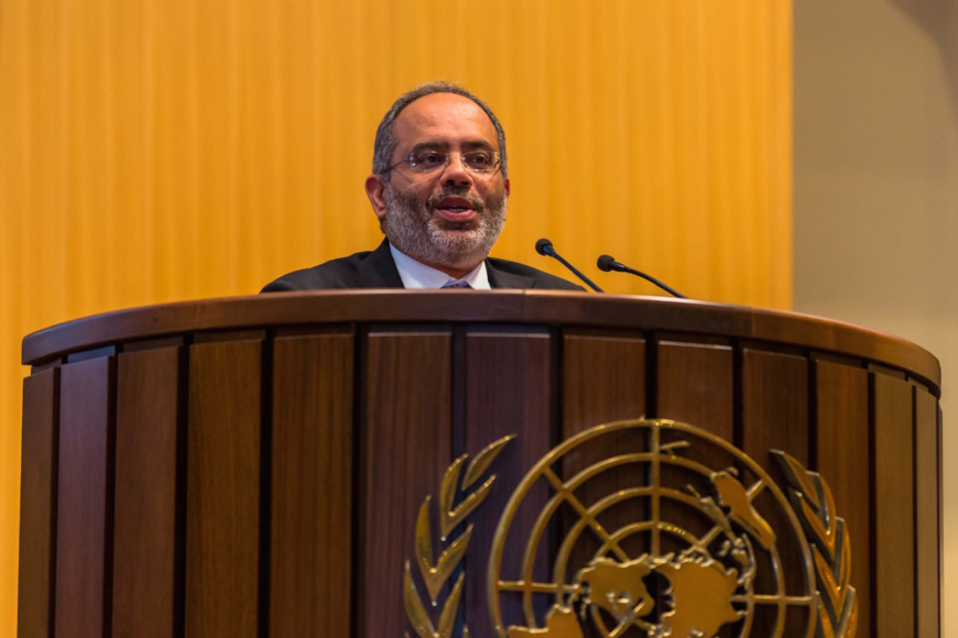 Carlos Lopes, secrétaire exécutif de la Commission économique pour l'Afrique. Carlos Lopes, secrétaire exécutif de la Commission économique pour l'Afrique.