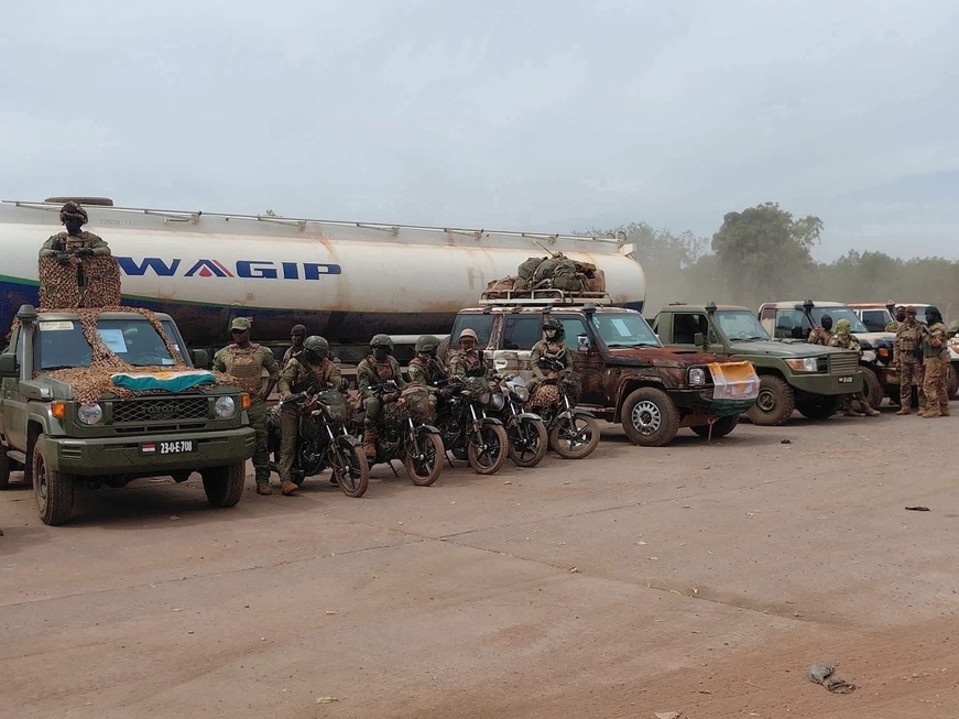 Mali - Niger - AES : Un convoi de 82 citernes de carburant arrive à Bamako, soulignant la solidarité régionale