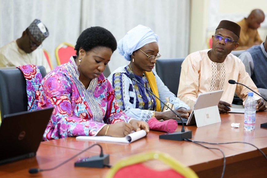 Mali : le Comité de pilotage de la digitalisation de l’administration présente les avancées enregistrées au PM Mali : le Comité de pilotage de la digitalisation de l’administration présente les avancées enregistrées au PM