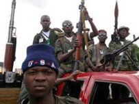 Côte d’Ivoire: processus de sortie de crise, 1.000 ex-rebelles déposent les armes Côte d’Ivoire: processus de sortie de crise, 1.000 ex-rebelles déposent les armes