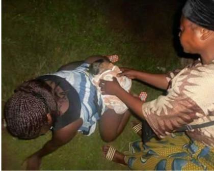Gabon : un accouchement en plein air dans un hôpital