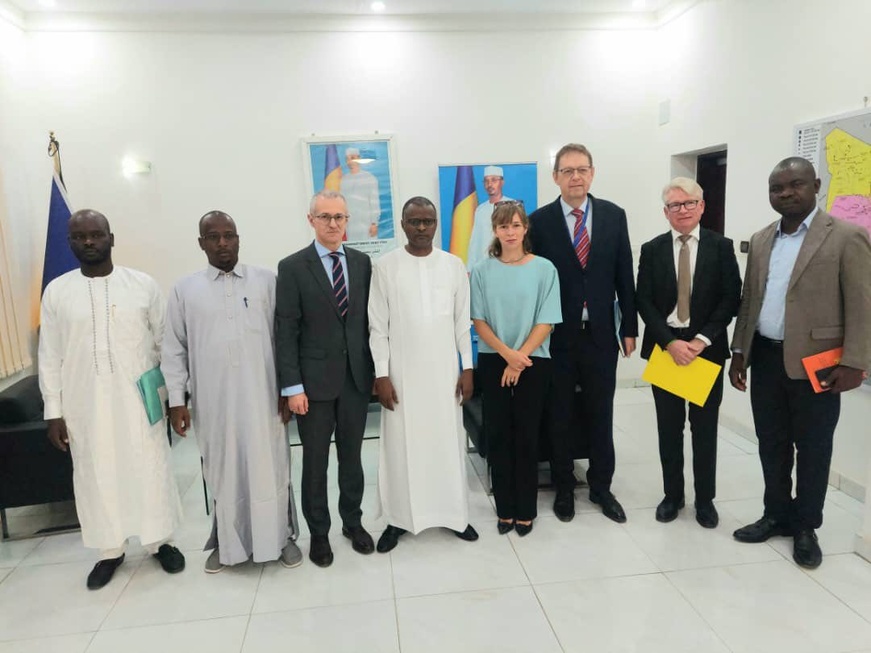 Tchad : l’ambassadeur de l’Union européenne reçu par le ministre des Finances Tchad : l’ambassadeur de l’Union européenne reçu par le ministre des Finances