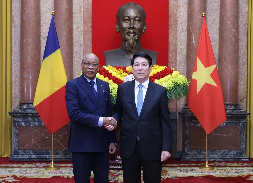 Coopération Tchad - Vietnam : L'Ambassadeur Abakar Saleh Chahaimi présente ses lettres de créance Coopération Tchad - Vietnam : L'Ambassadeur Abakar Saleh Chahaimi présente ses lettres de créance