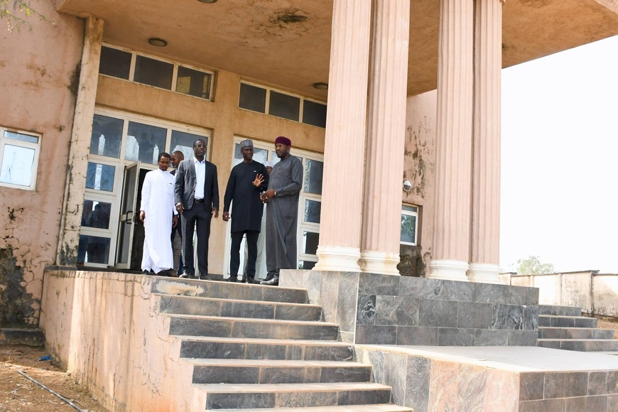 Tchad : En visite à Abuja, le Ministre des Infrastructures s'engage à relancer la construction de l'Ambassade Tchad : En visite à Abuja, le Ministre des Infrastructures s'engage à relancer la construction de l'Ambassade