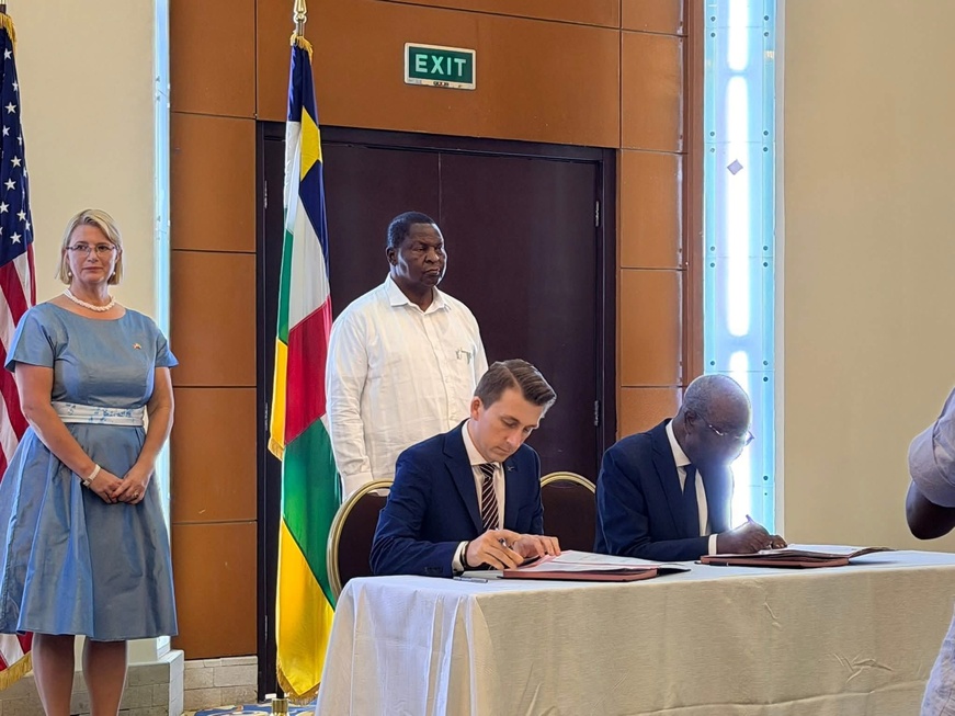 Numérique : Signature historique pour l'arrivée de Starlink en RCA Numérique : Signature historique pour l'arrivée de Starlink en RCA