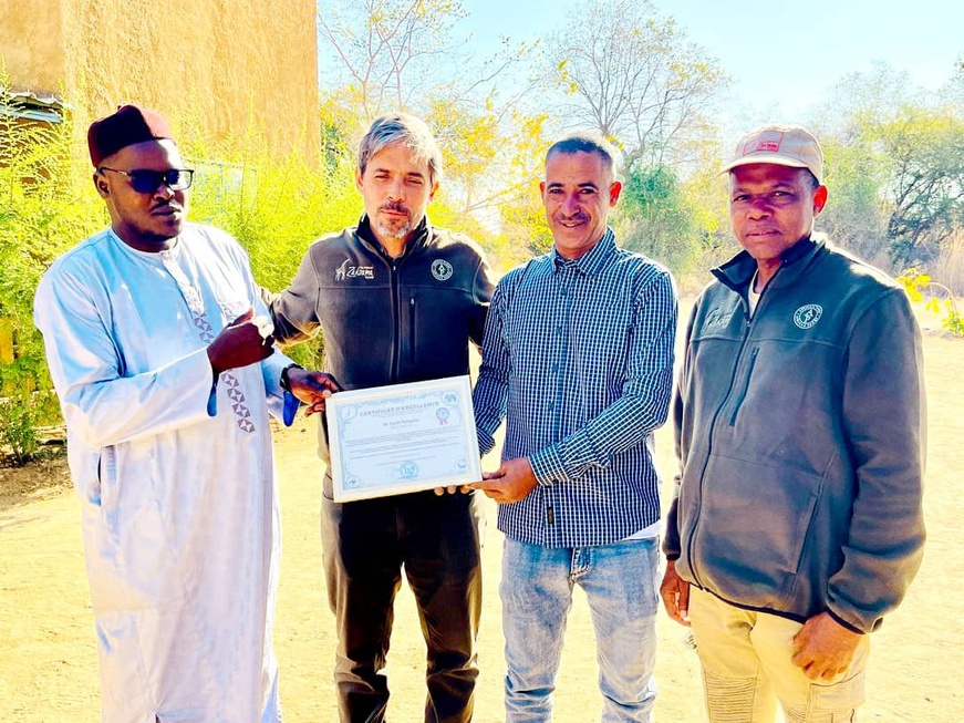 Zakouma : La jeunesse du Salamat honore Cyril Pelissier pour l'excellence de sa gestion Zakouma : La jeunesse du Salamat honore Cyril Pelissier pour l'excellence de sa gestion