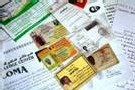 Les nombreux documents d'identité saisis sur l'espion, délivrés par des Tchadiens corrompus Les nombreux documents d'identité saisis sur l'espion, délivrés par des Tchadiens corrompus