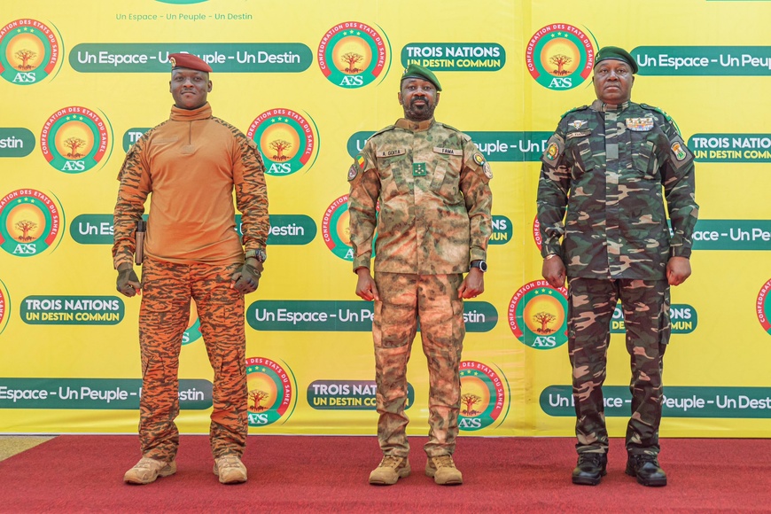 L'AES annonce des projets : compagnie aérienne, autoroute transsahélienne et chemin de fer interconfédéral L'AES annonce des projets : compagnie aérienne, autoroute transsahélienne et chemin de fer interconfédéral