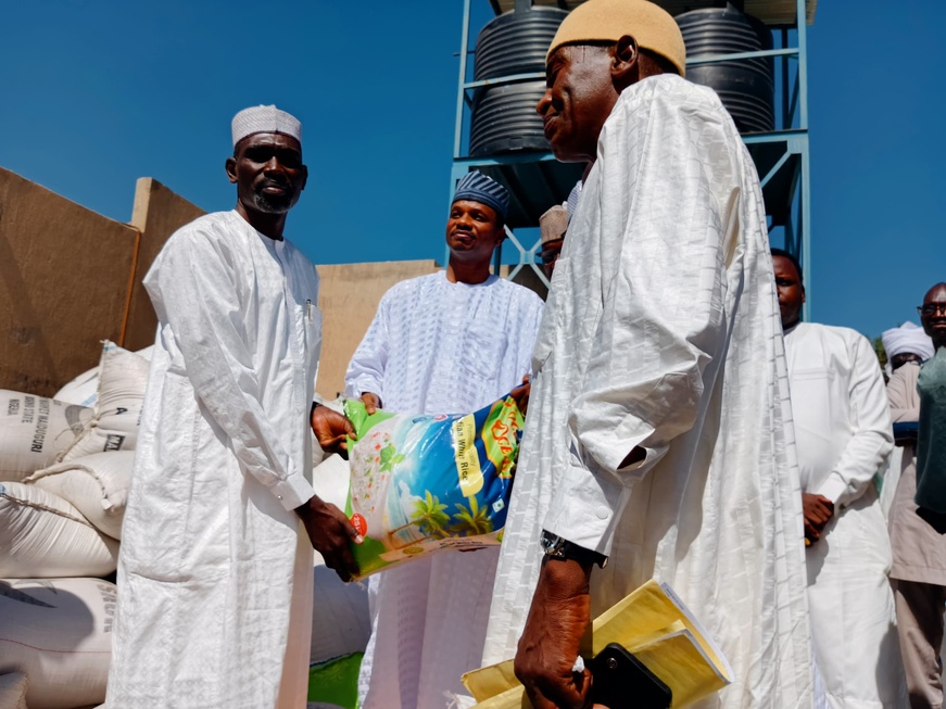 Tchad : le ministère de l’Action sociale apporte un soutien alimentaire à la maison d’arrêt de Klessoum Tchad : le ministère de l’Action sociale apporte un soutien alimentaire à la maison d’arrêt de Klessoum