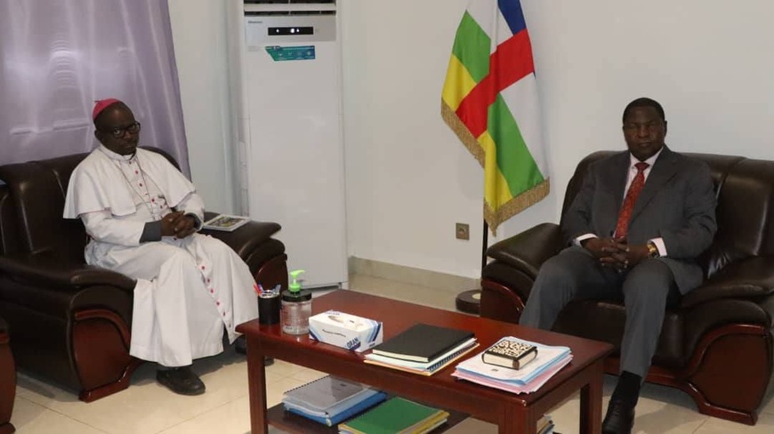 Bangui : Le Président Touadéra et l’Épiscopat centrafricain au chevet des défis nationaux Bangui : Le Président Touadéra et l’Épiscopat centrafricain au chevet des défis nationaux