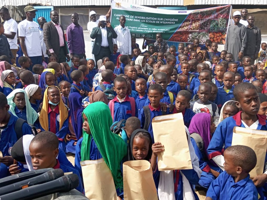 Tchad : une campagne de sensibilisation sur l’hygiène alimentaire à l’école La Grande Victoire Tchad : une campagne de sensibilisation sur l’hygiène alimentaire à l’école La Grande Victoire