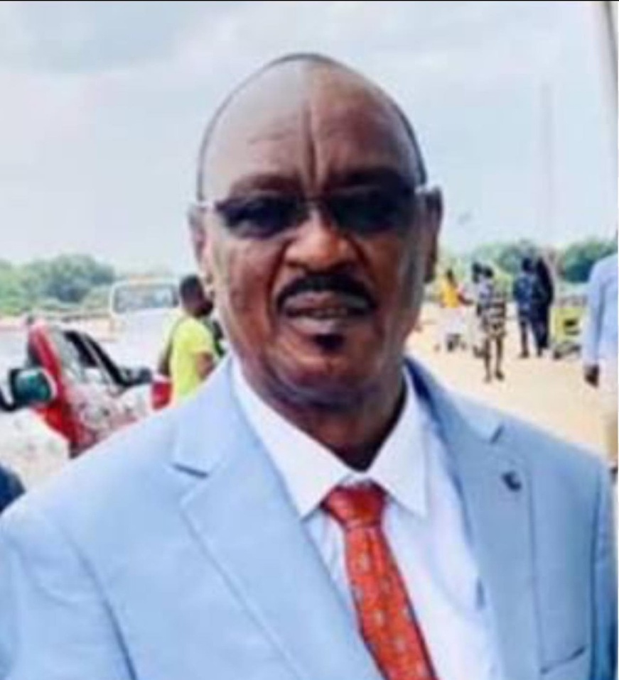 Décès de l’ancien ministre Hassan Fadoul Kitir : le Président de la République rend hommage Décès de l’ancien ministre Hassan Fadoul Kitir : le Président de la République rend hommage