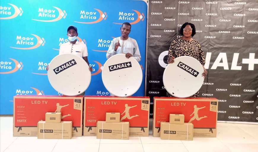 Moov Africa : remise des derniers lots de la promo Quiz CAN Maroc 2025, les trois heureux gagnants ont été récompensés Moov Africa : remise des derniers lots de la promo Quiz CAN Maroc 2025, les trois heureux gagnants ont été récompensés