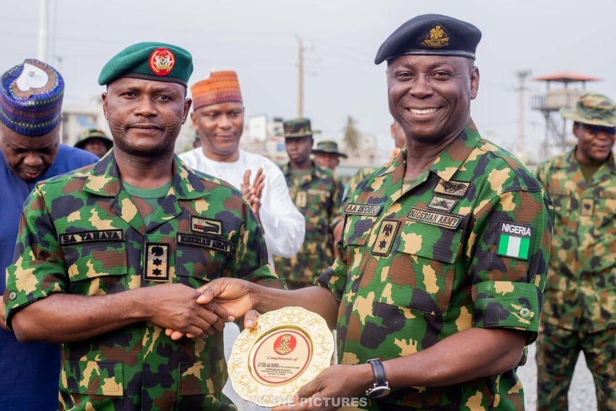 Fin de Mission à Togbin : Le Bénin célèbre la solidarité militaire nigériane Fin de Mission à Togbin : Le Bénin célèbre la solidarité militaire nigériane