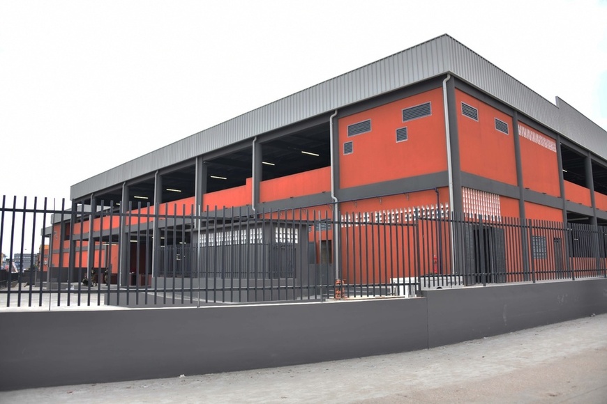 Vue partielle du marché central de Ndji-Ndji Pointe-Noire