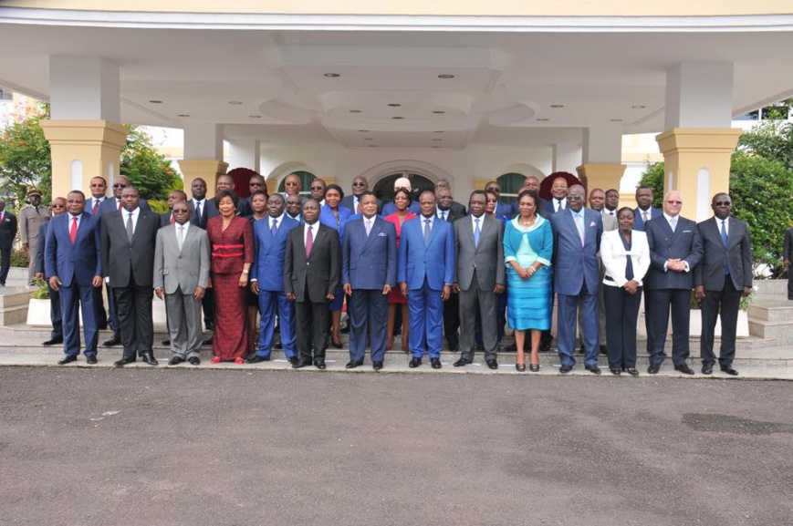 Les membres du gouvernement de la Nouvelle République