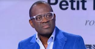 Virage à 90 degré : Alain Mabanckou de la littérature à la politique Virage à 90 degré : Alain Mabanckou de la littérature à la politique