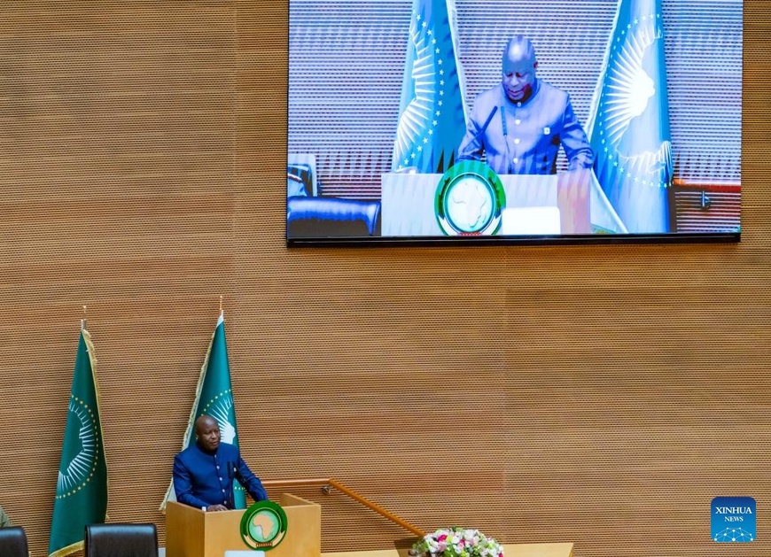 Le président burundais Evariste Ndayishimiye s'adresse à la cérémonie d'ouverture de la 39ème session ordinaire de l'Assemblée des chefs d'État et de gouvernement de l'Union africaine (UA), à Addis-Abeba, en Ethiopie, le 14 février 2026. Le Burundi a officiellement assumé samedi la présidence de l'Union africaine (UA) pour 2026 lors de la session à Addis-Abeba. Photo : Xinhua/Xie Jianfei