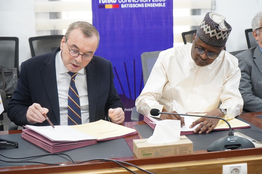 Tchad : une convention d’appui budgétaire de 15 millions d’euros signée avec l’AFD Tchad : une convention d’appui budgétaire de 15 millions d’euros signée avec l’AFD