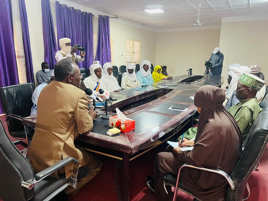 Tchad : au Kanem, le délégué général du gouvernement rencontre les différentes corporations Tchad : au Kanem, le délégué général du gouvernement rencontre les différentes corporations