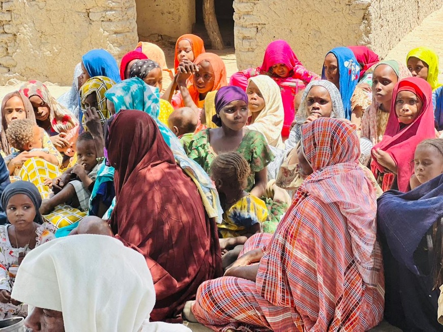 Tchad : des kits alimentaires distribués aux sinistrés d’un incendie à Albebié (Hadjer Lamis) Tchad : des kits alimentaires distribués aux sinistrés d’un incendie à Albebié (Hadjer Lamis)