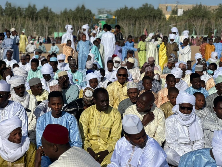 Tchad : à Mao, célébration de l’Aïd el-Fitr par une grande prière à la place de l’Indépendance Tchad : à Mao, célébration de l’Aïd el-Fitr par une grande prière à la place de l’Indépendance