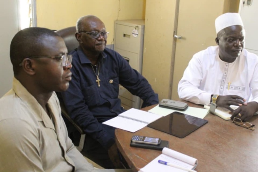 Tchad : visite du Conseil provincial dans les lycées de la ville de Sarh Tchad : visite du Conseil provincial dans les lycées de la ville de Sarh