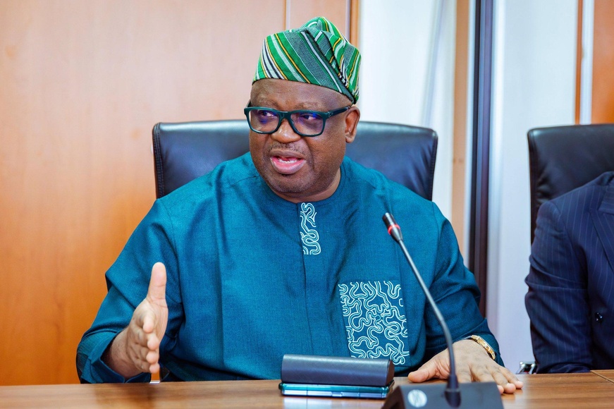 Caleb Manasseh Mutfwang, gouverneur de l'État du Plateau. Photo : thisdaylive.com Caleb Manasseh Mutfwang, gouverneur de l'État du Plateau. Photo : thisdaylive.com