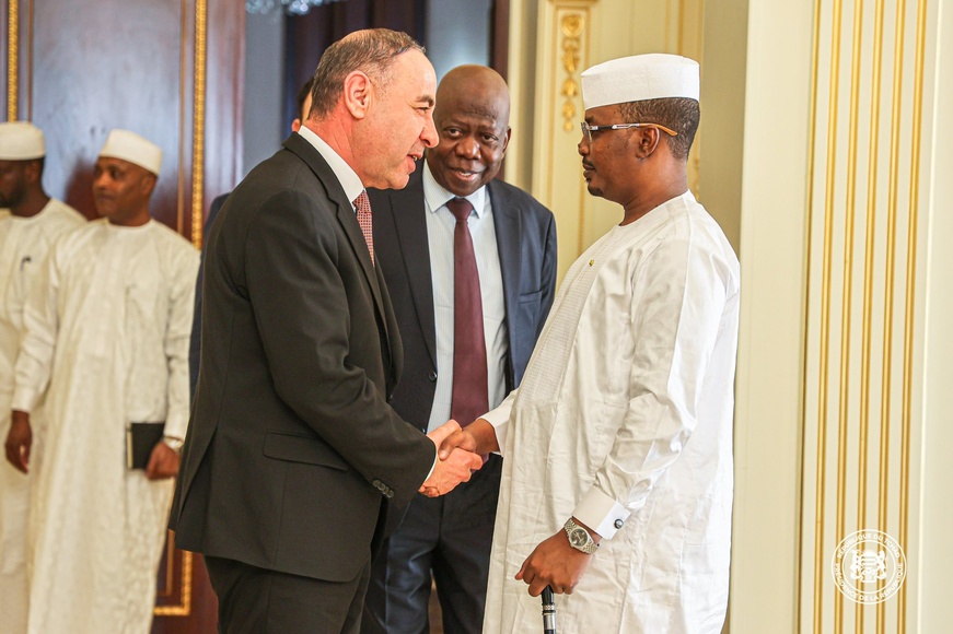Tchad-Libye : le président Mahamat Idriss Deby Itno reçoit le ministre libyen des Affaires étrangères Tchad-Libye : le président Mahamat Idriss Deby Itno reçoit le ministre libyen des Affaires étrangères