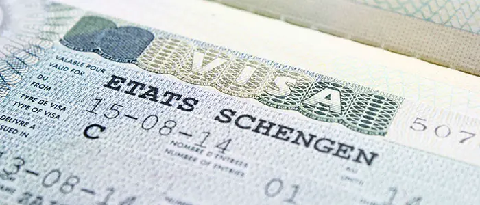 Un refus de visa : pourquoi et quand saisir la commission de recours contre les décisions de refus de visa ?