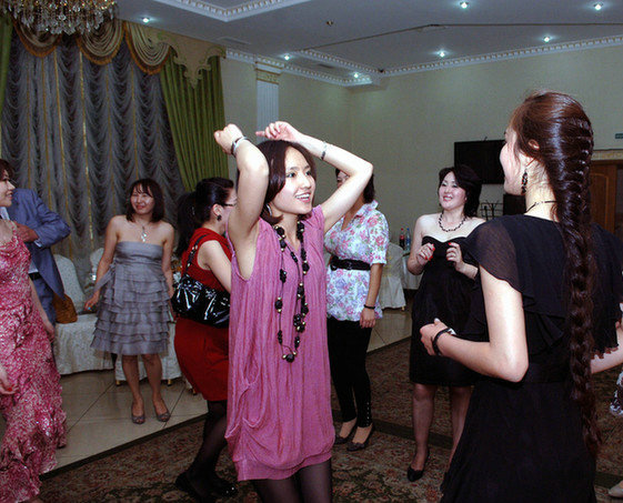 Romantic love story brightens up Silk Road
