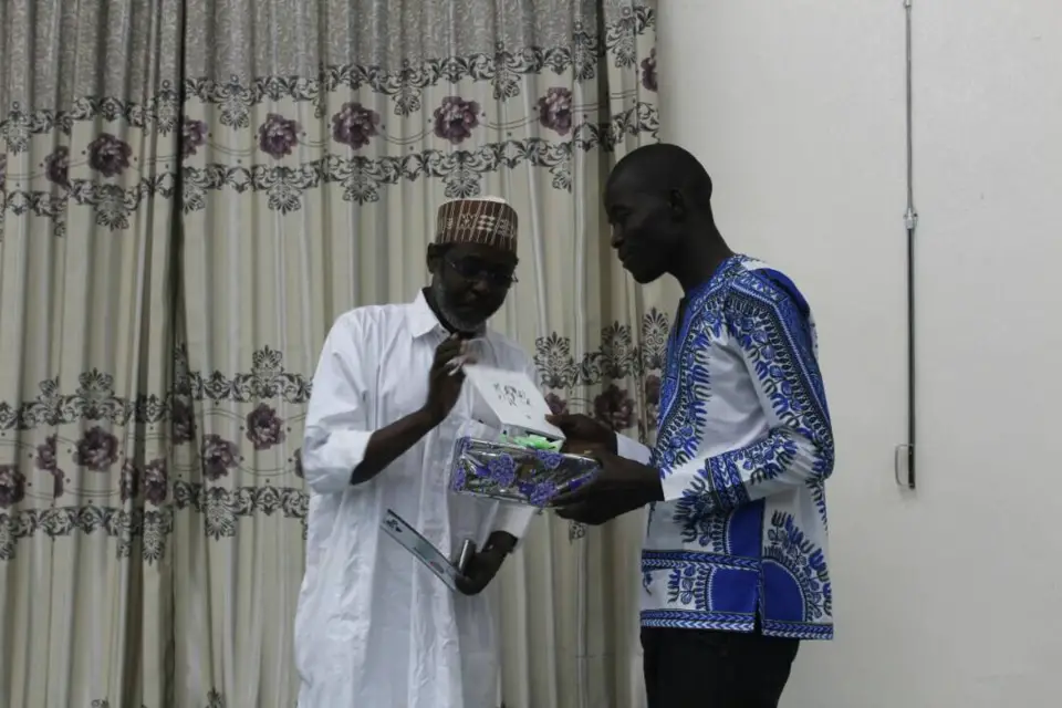L’écrivain Mahamat Acyl Dagache invite la jeunesse tchadienne à la prise de conscience. Alwihda Info