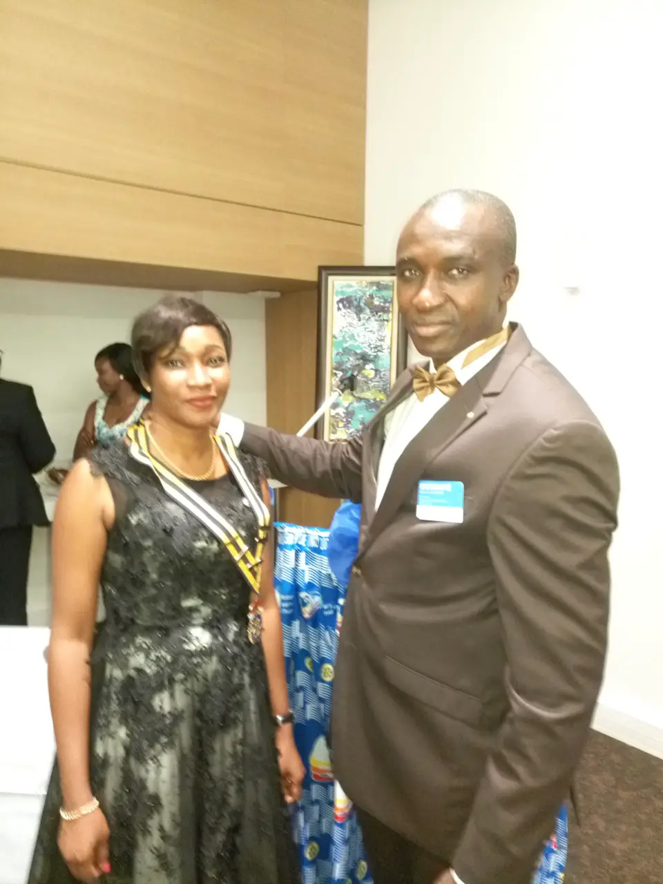 Rotary Club Elixir : Kouyaté Ousmane passe le collier à Mariam Suti