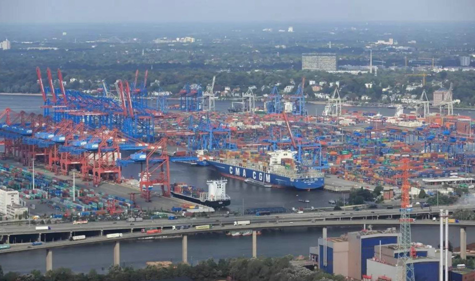  China injects confidence into world economy: commentary