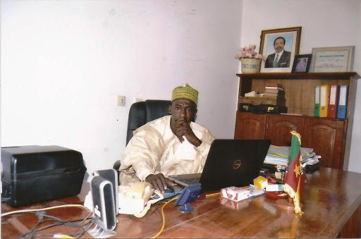 IBRAHIM ZAKARI Officier de l'ordre du mérite Camerounais B.p. 10166 Douala-Cameroun Téléphone: (00237) 699024118 /674953040 www.ccere-cameroun.com