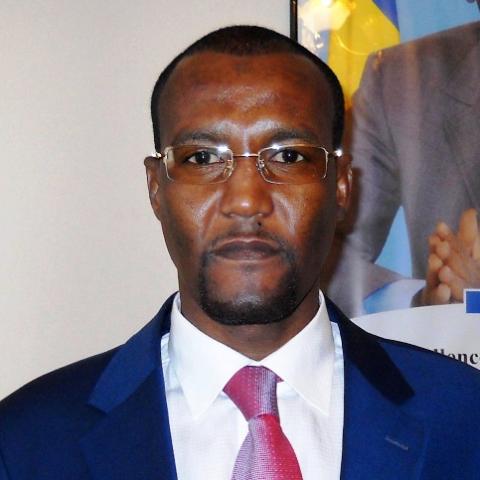 UA : Le diplomate tchadien Ahmat Awad Sakine nommé représentant auprès de l'UE UA : Le diplomate tchadien Ahmat Awad Sakine nommé représentant auprès de l'UE