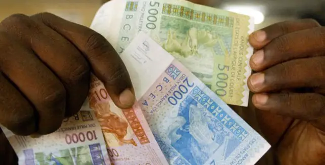 Franc CFA : Faudrait-il donner le pouvoir aux dictateurs africains d'émettre la monnaie ?