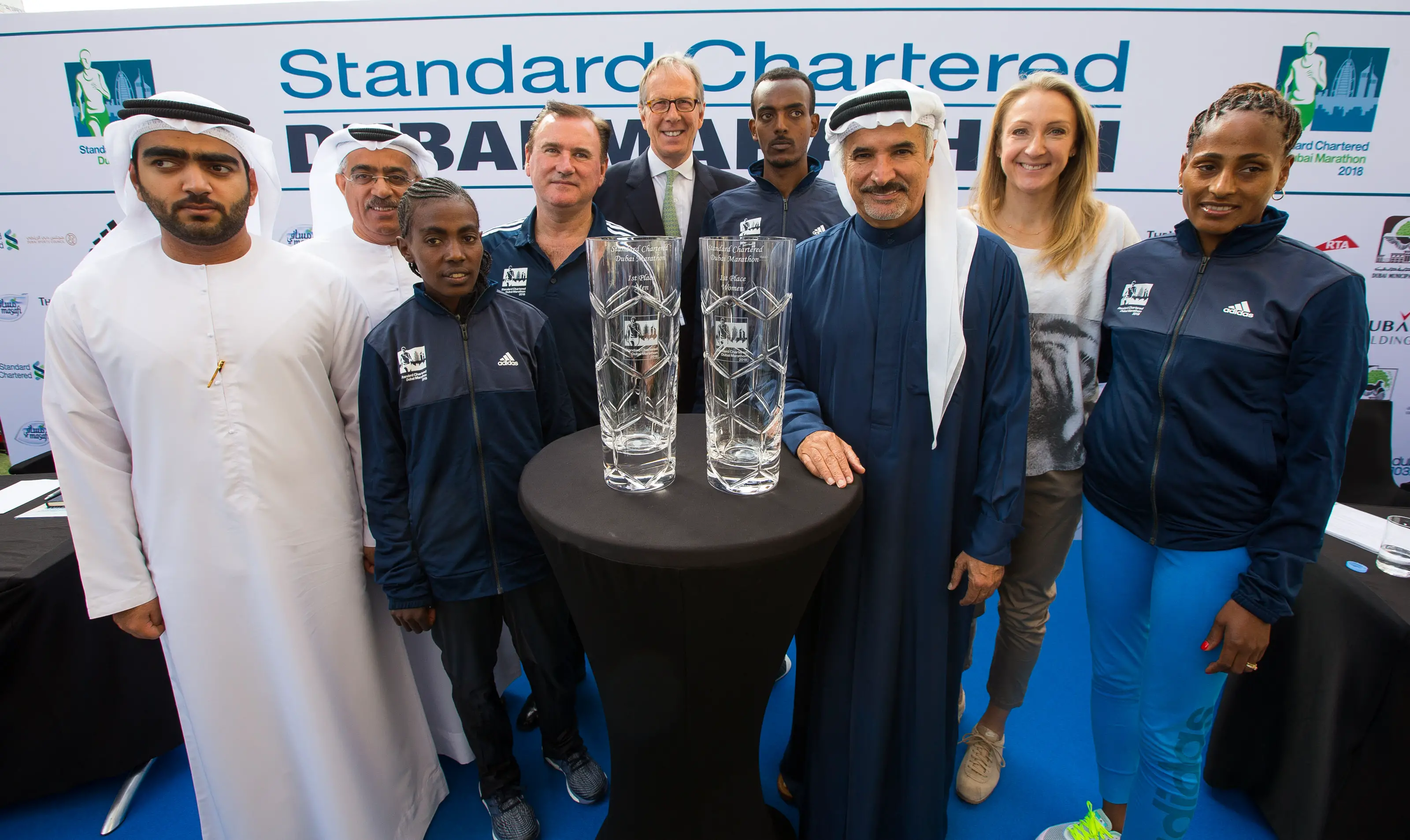 Les héros du sport se préparent à défendre leurs titres au marathon de Standard Chartered Dubai