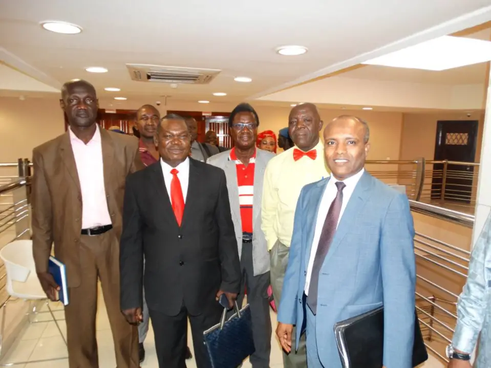 Des leaders syndicaux réunis avec les autorités au Tchad. Alwidhda Info