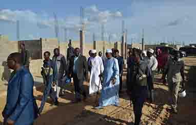 Tchad : colère du président après un surprenant constat sur le chantier d'une prison