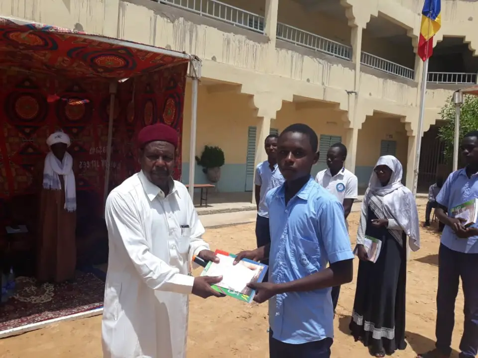 5 lycéens ont été primés à l'issue des épreuves du concours national de mathématiques organisé par le lycée Etoile Polaire à N'Djamena. Alwihda Info/Ph.R