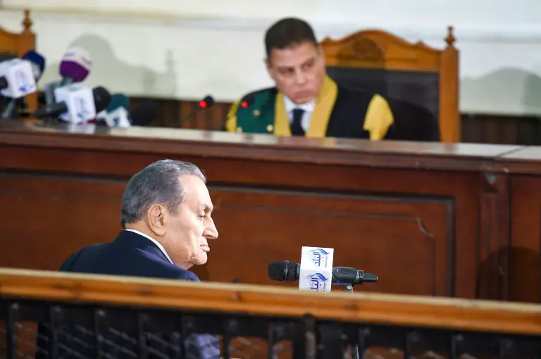 L'ancien président égyptien Hosni Moubarak, entendu comme témoin par un tribunal du Caire, le 26 décembre 2018 / © AFP/Archives / Mohamed el-Shahed