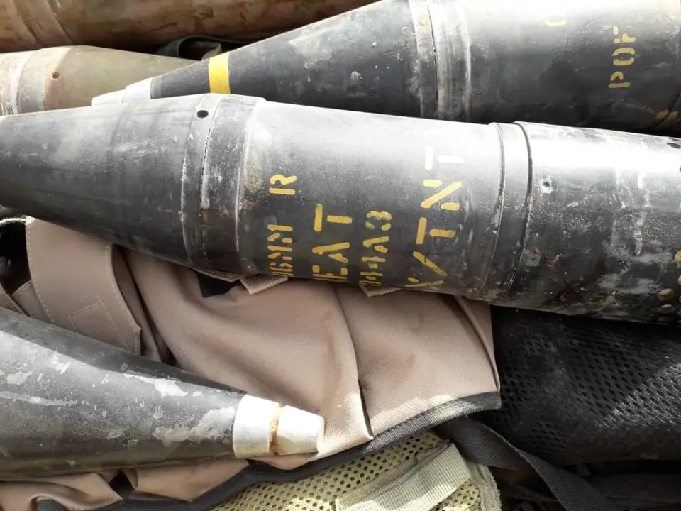 Des armes saisies entre les mains de rescapés de l'UFR par l'armée tchadienne. © Alwihda Info