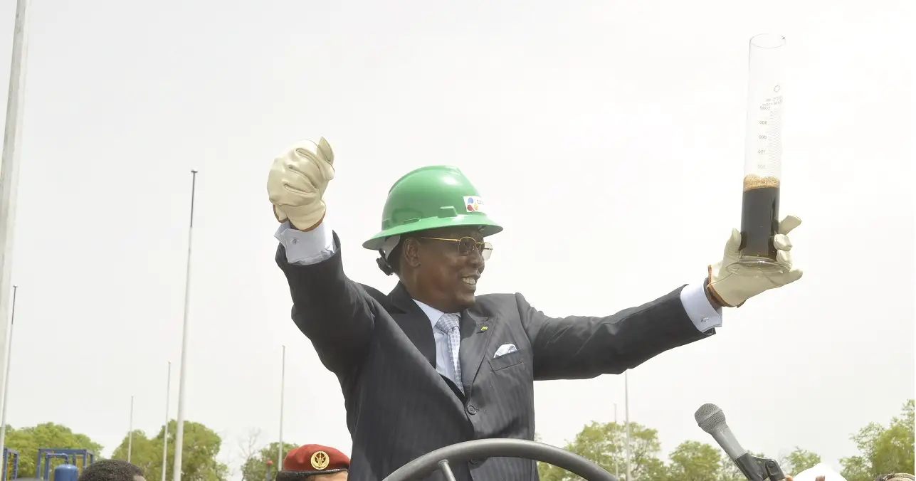 Le président Idriss Déby en 2014 lors de l'inauguration d'un champ d'exploitation pétrolier. © DR/Min.