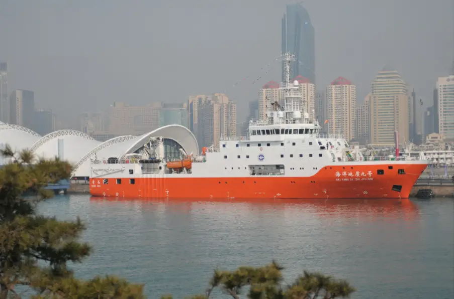 Chinese research ship Haiyang Dizhi 9 left a port in Qingdao, eastern China's Shandong province, on Feb. 25, 2019, for a voyage to East China Sea, South China Sea and the western Pacific Ocean. (Photo by Zhang Jingang and Zhang Shusheng from People’s Daily Online)